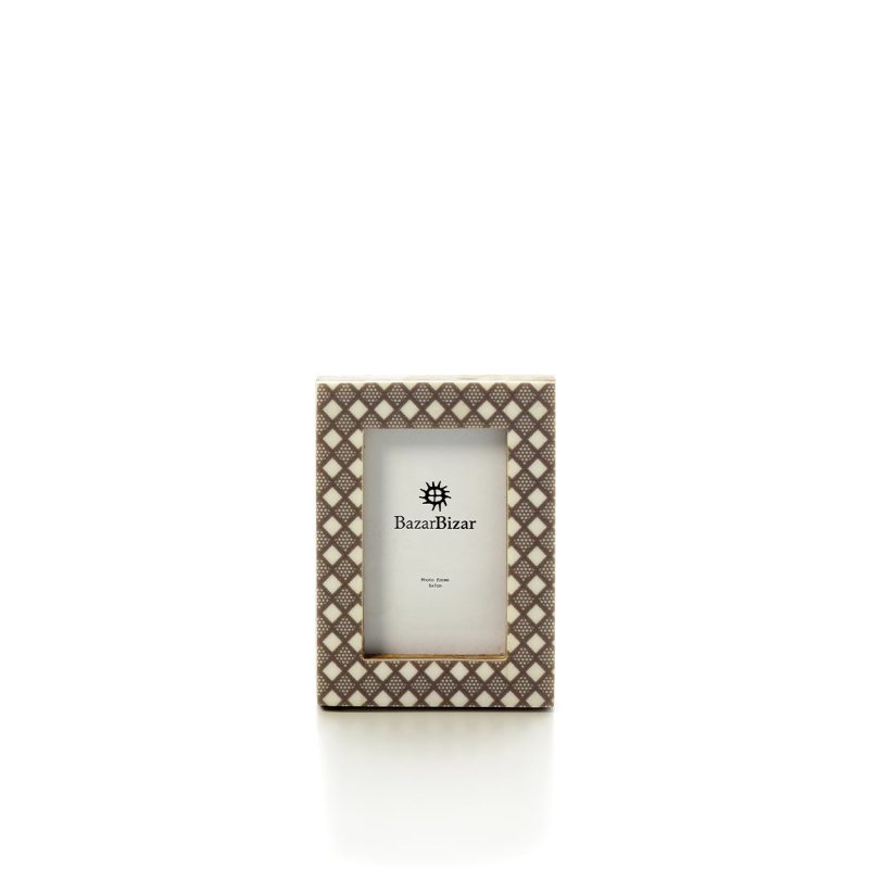 The Diamond Cut Frame, White Brown, 5x7