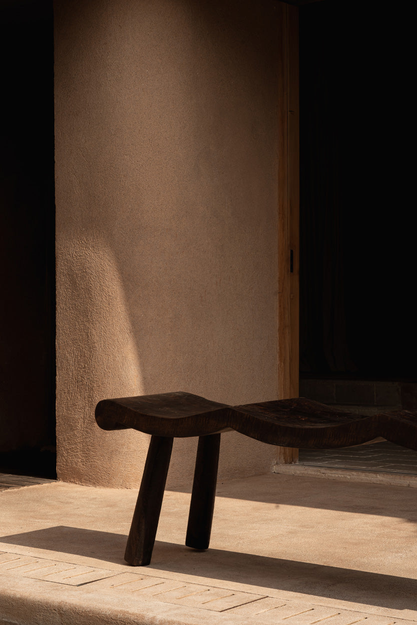 The Lombok Wave Bench, Dark Walnut, M — 2
