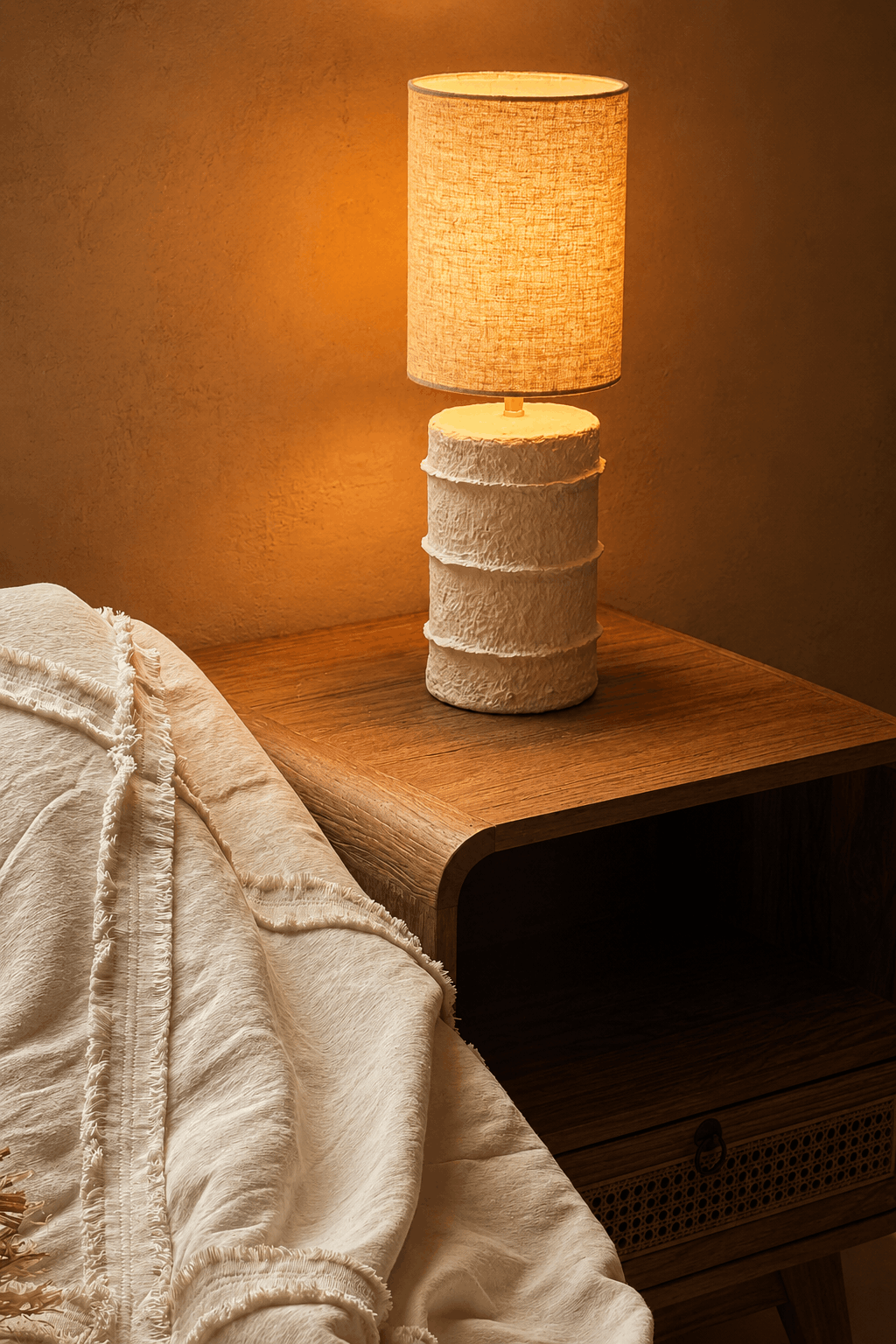 The Contour Table Lamp, White, S — 2