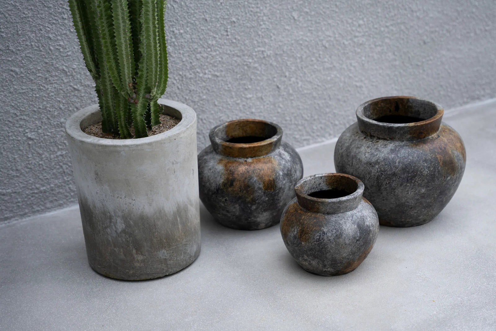 The Funky Vase, Antique Grey, M — 3