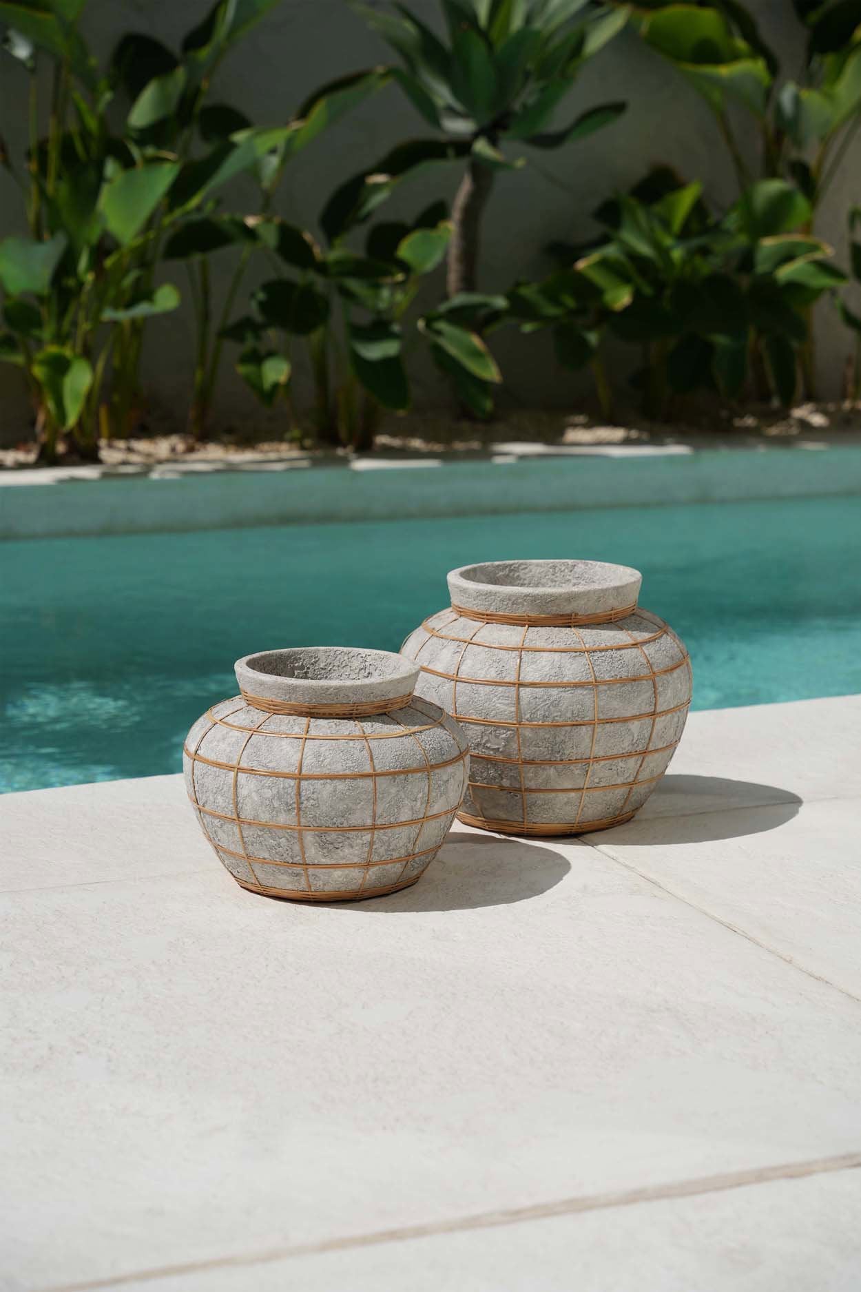 The Belly Vase, Concrete Natural, L — 2