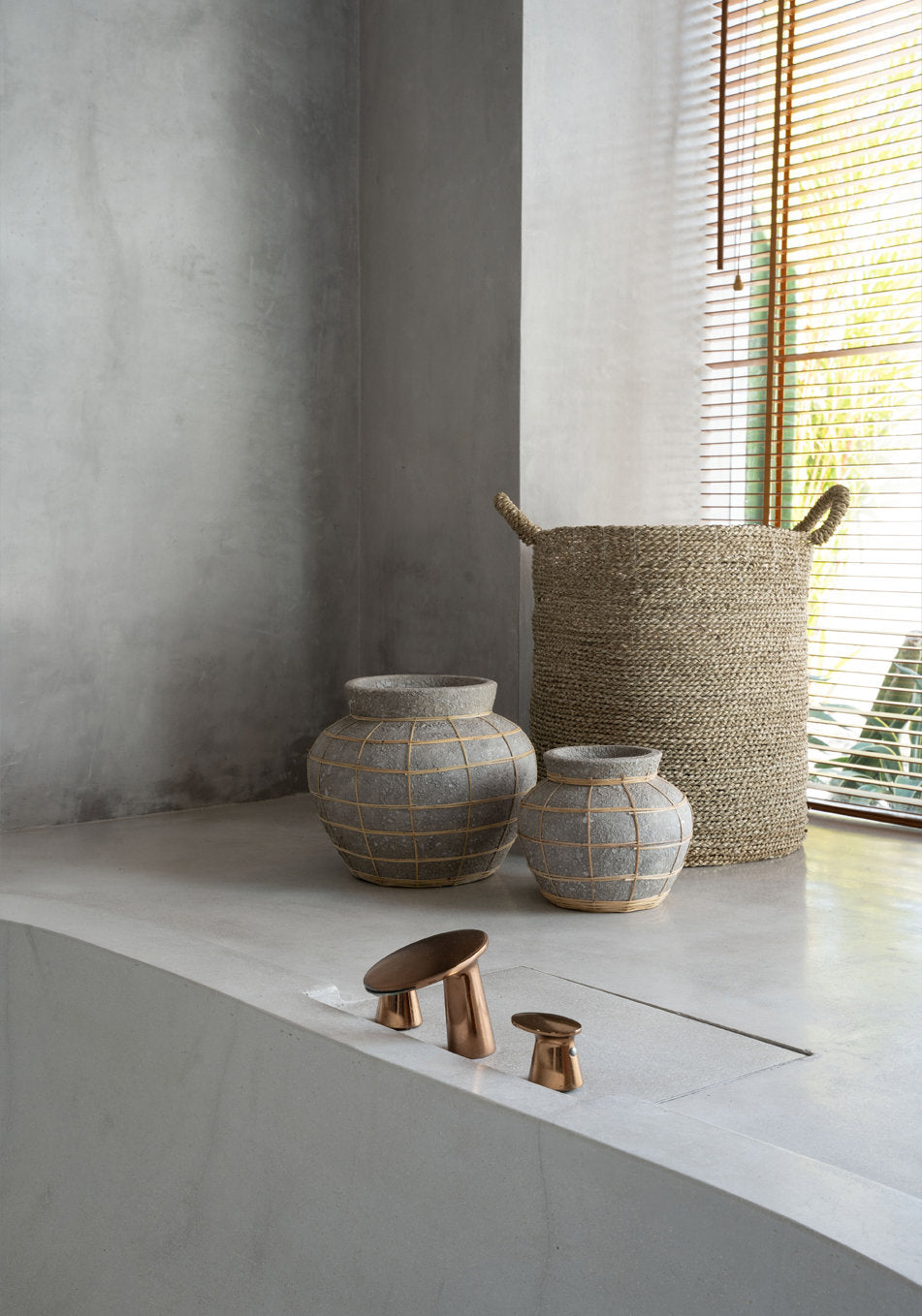 The Belly Vase, Concrete Natural, L — 3