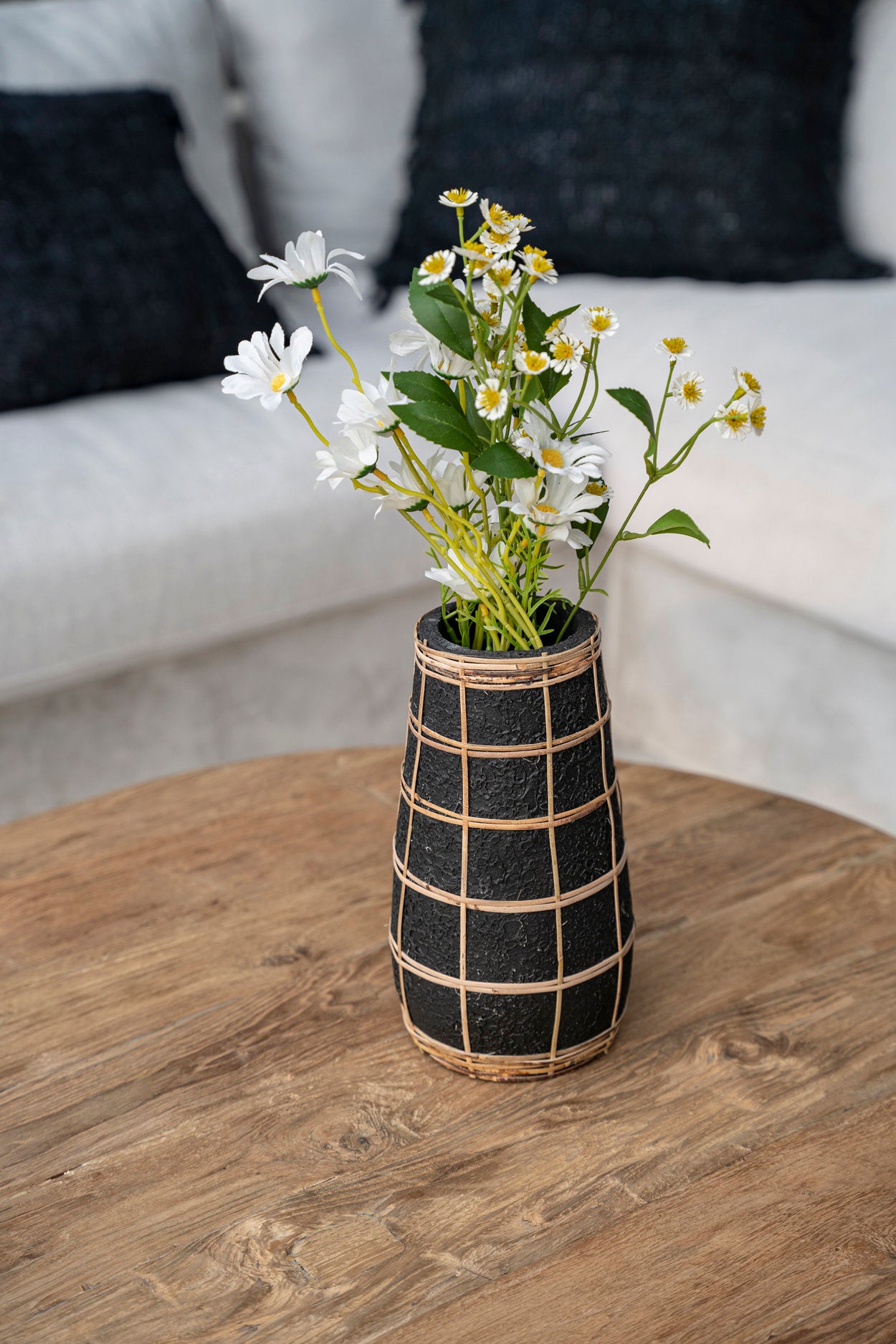 The Cutie Vase, Black Natural, L — 2