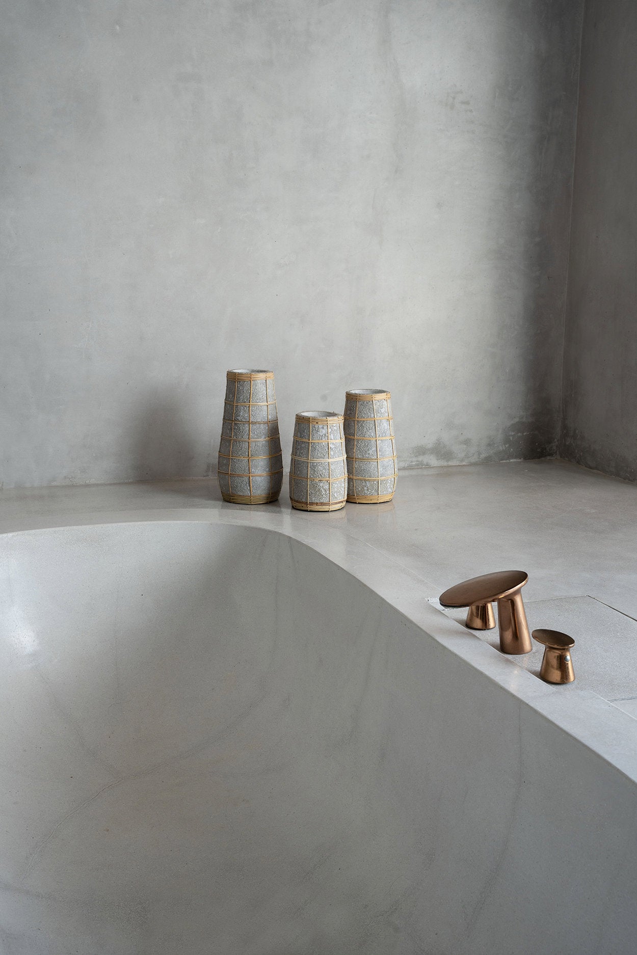 The Cutie Vase, Concrete Natural, L — 5