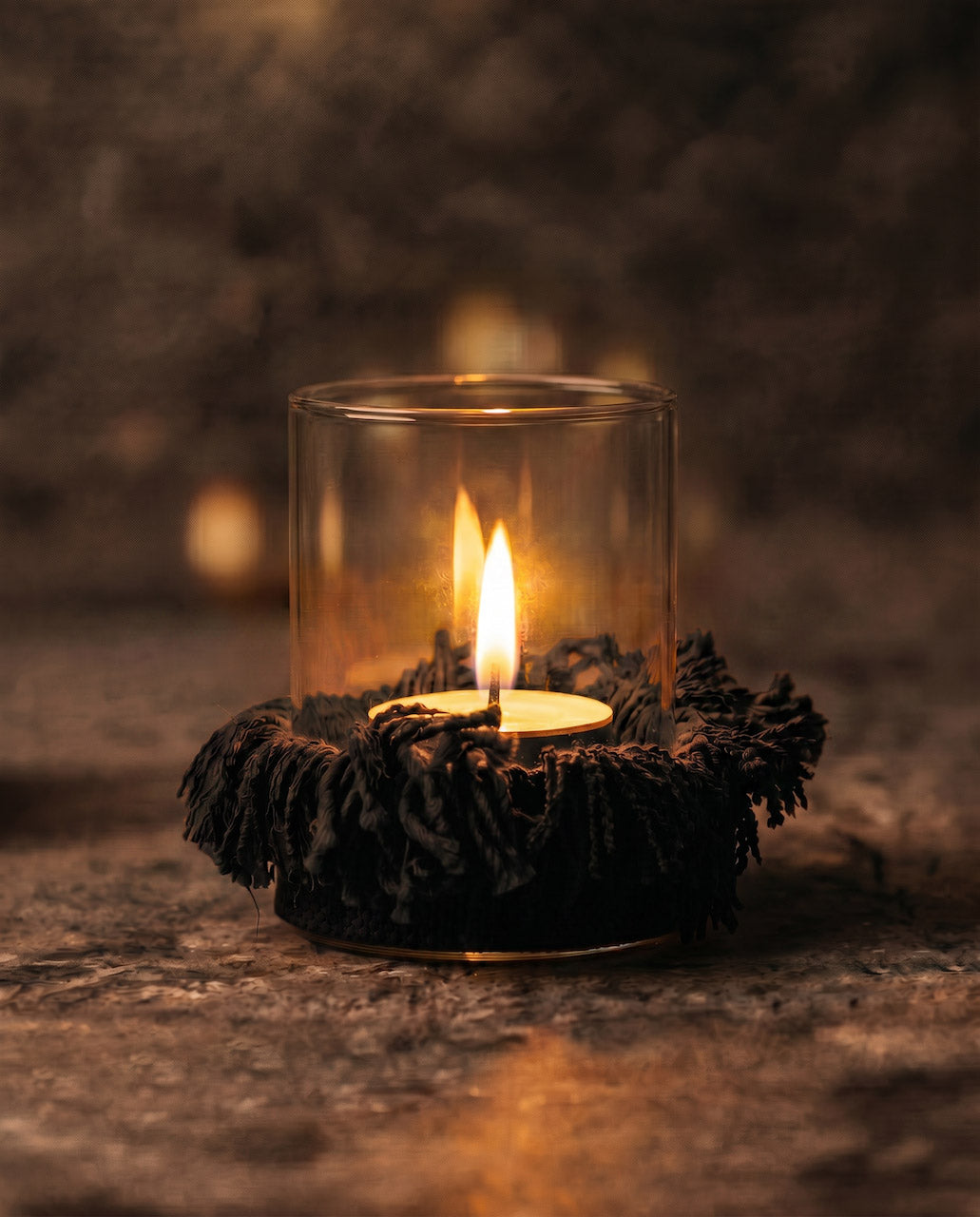 The Oh My Gee Candle Holder, Black Velvet, M — 3