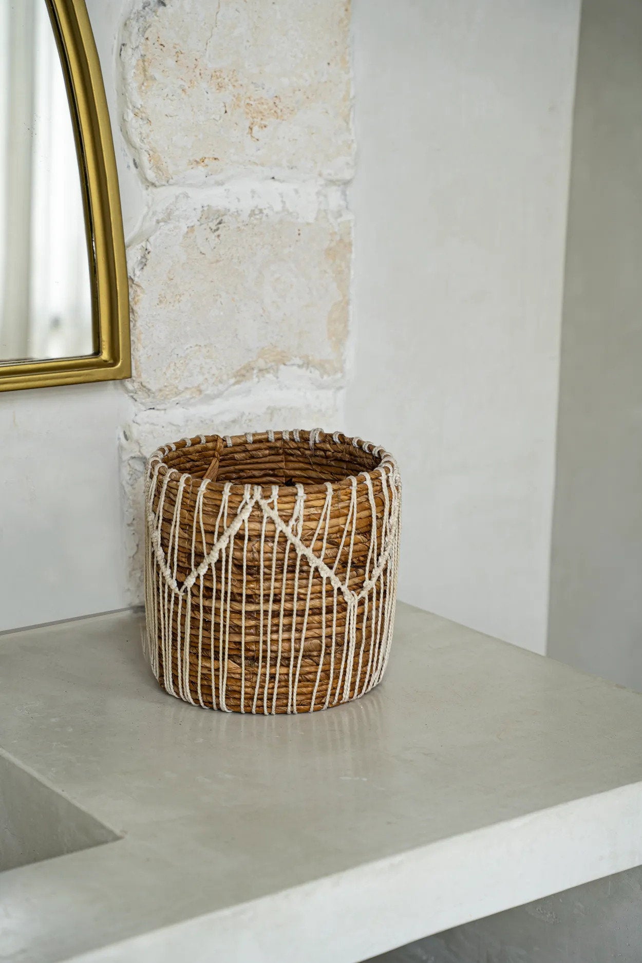 The Macra-mazing Basket, Natural White, M — 2