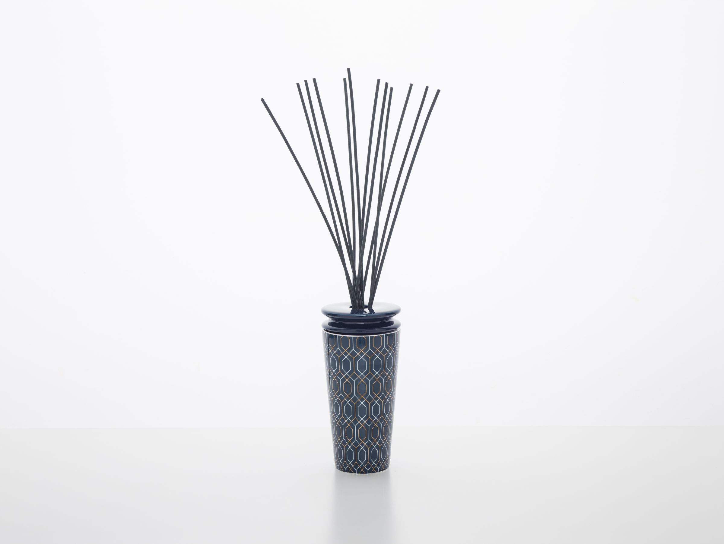 Ilum Belgravia Lux Scent Diffuser, Small — 2