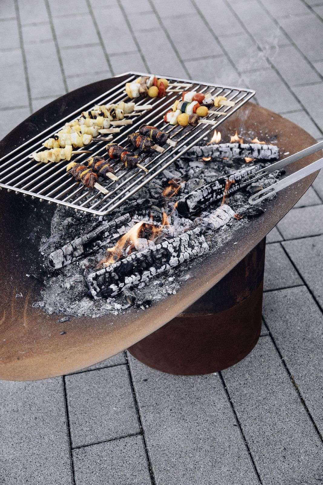 Ellipse Fire Bowl Grill Grate, Silver — 7