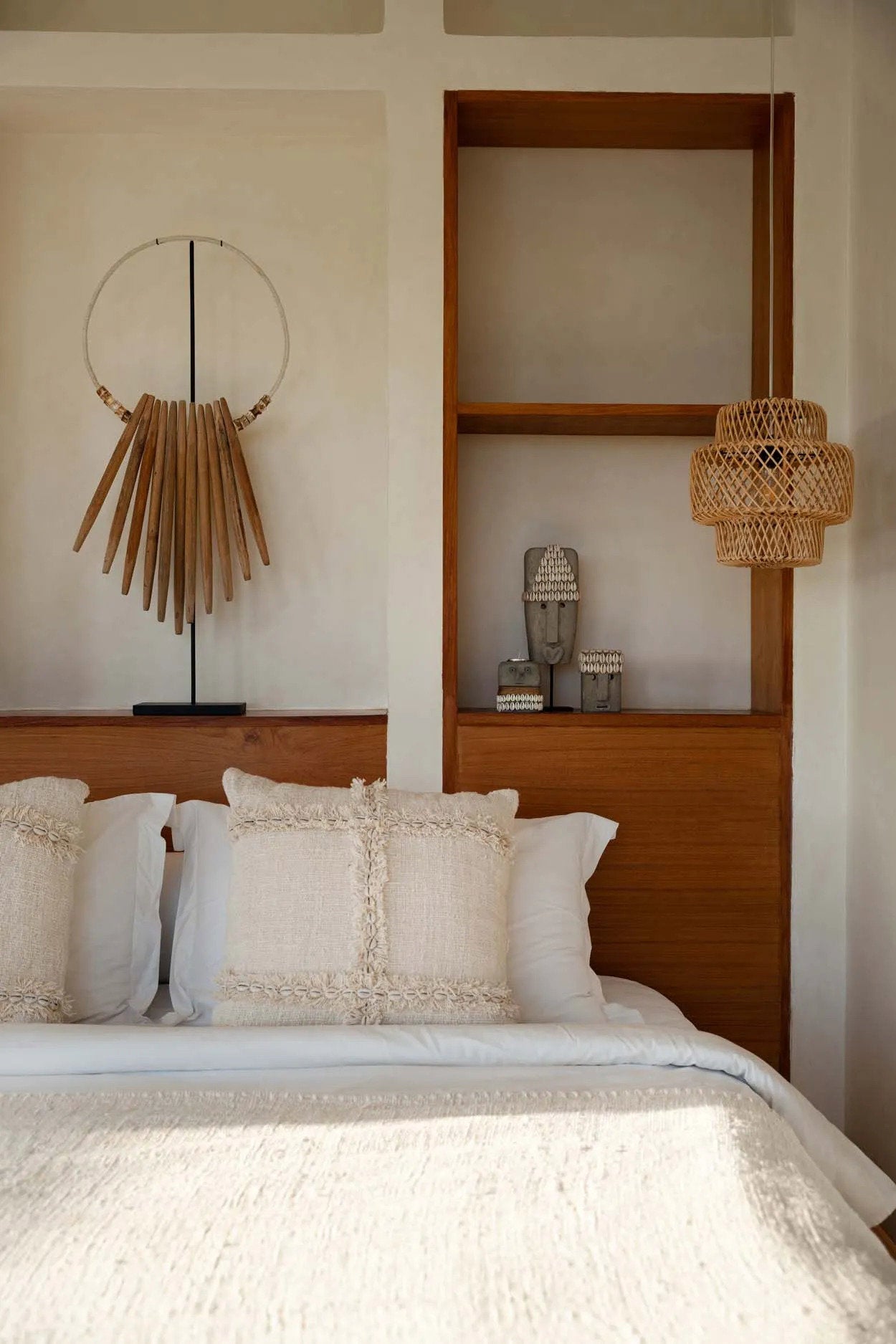 The Sumba Stone #32 on Stand — 6
