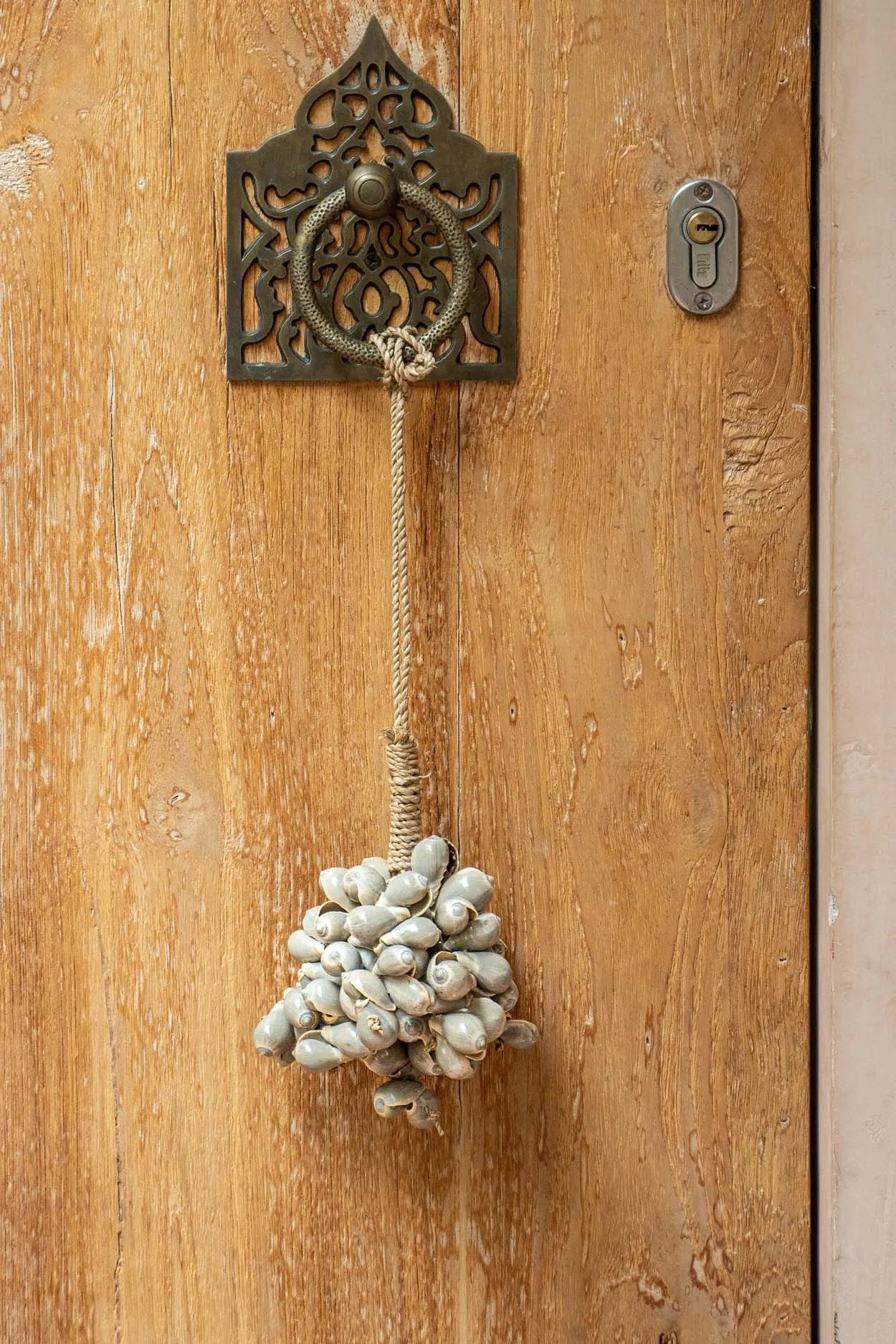 The Grey Shell Tassel — 2