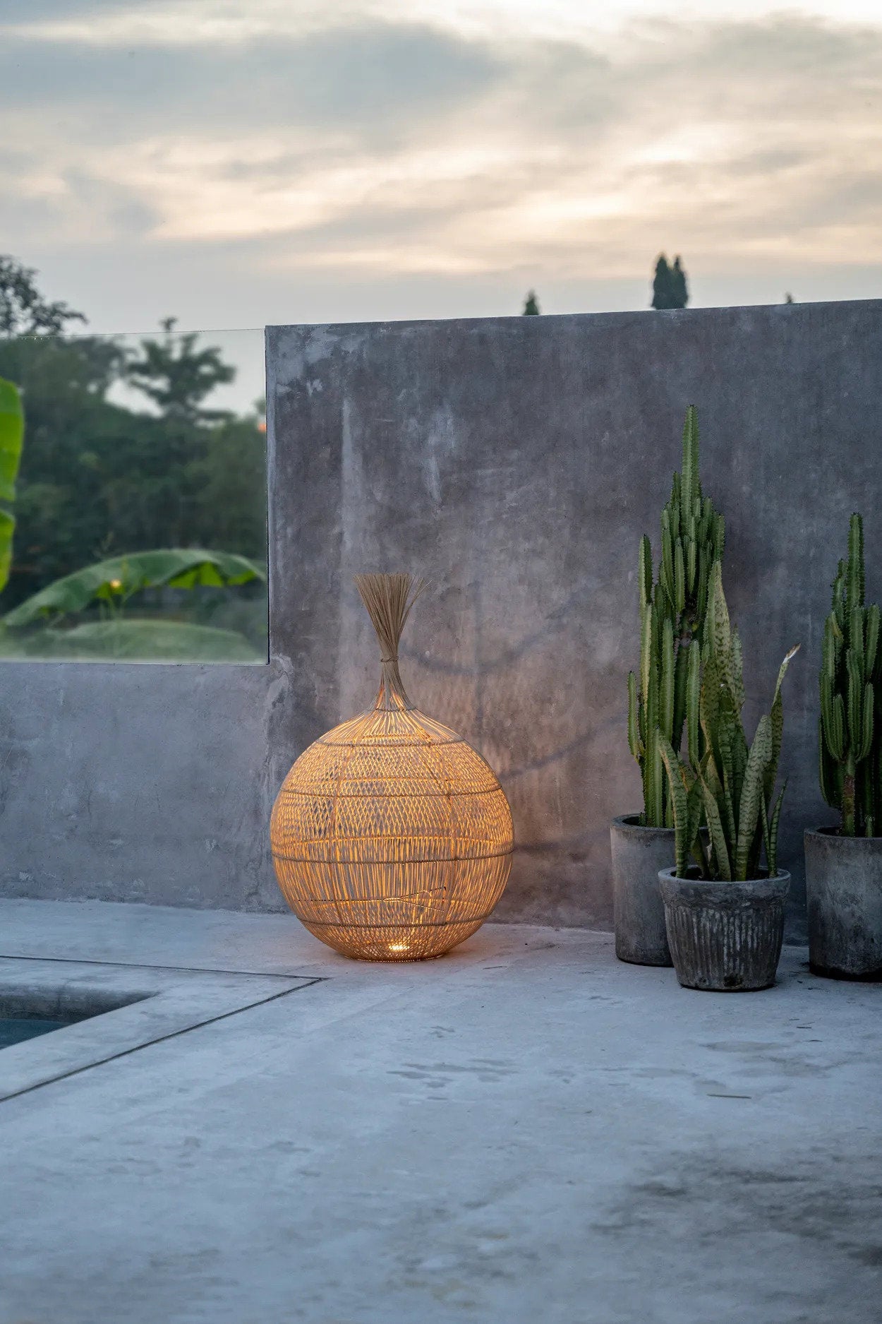 The Wonton Floor Lamp, Pendant, Natural — 2