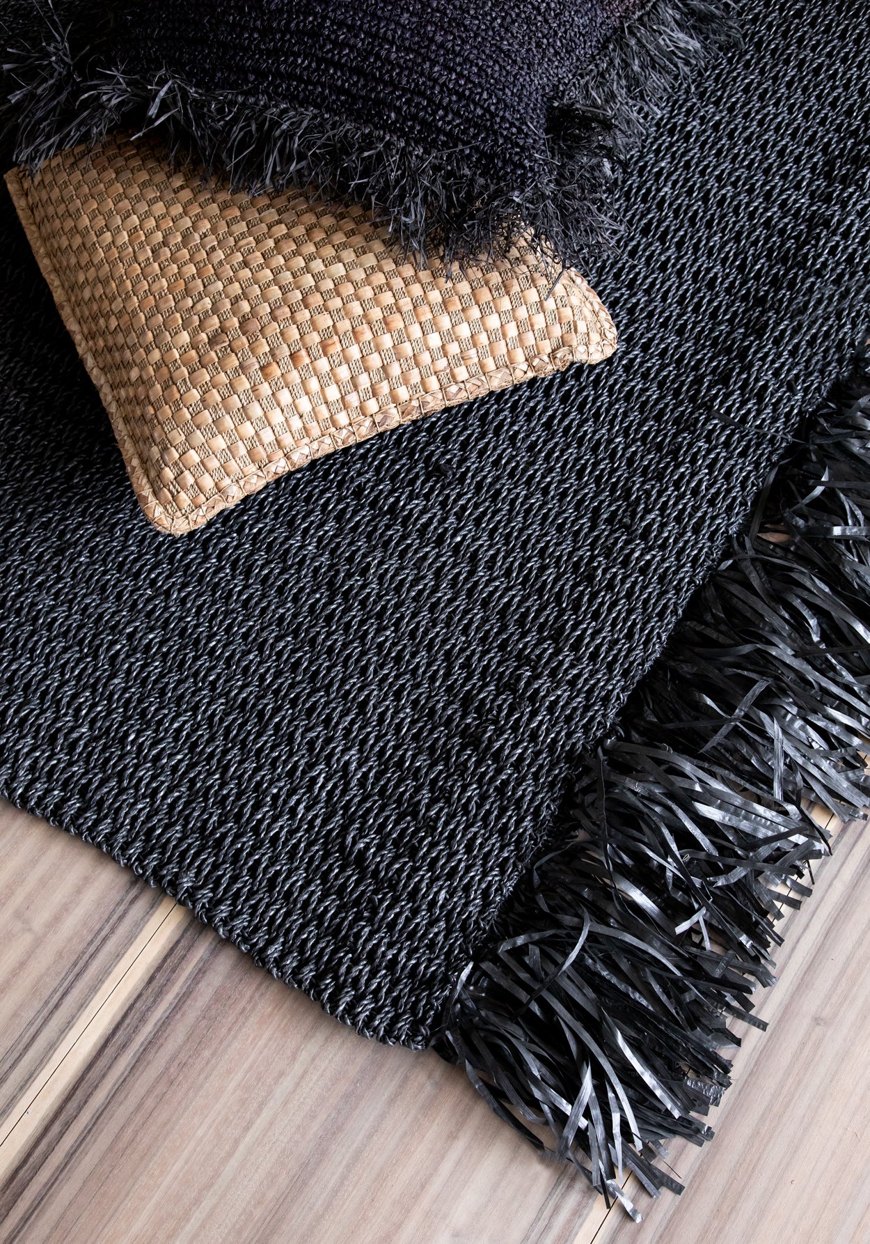 The Fringed Carpet, Black, 180x240 — 2